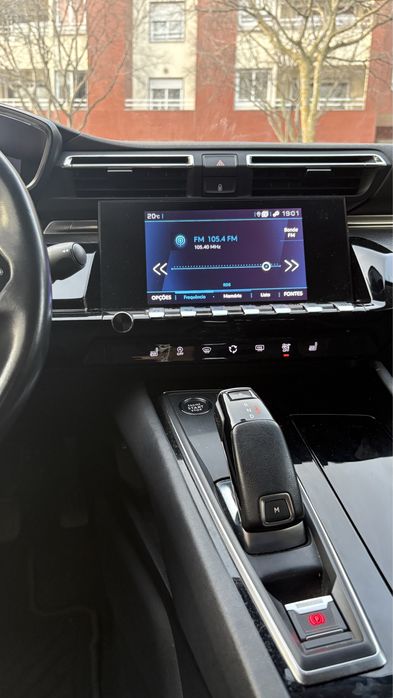 Peugeot 508 1.2 Turbo Automático 2022 – Elegância e Conforto