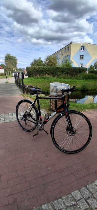 Rower szosowy MBK Concept