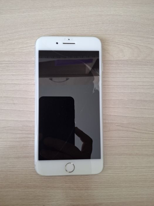 Продам iphone 8 plus +