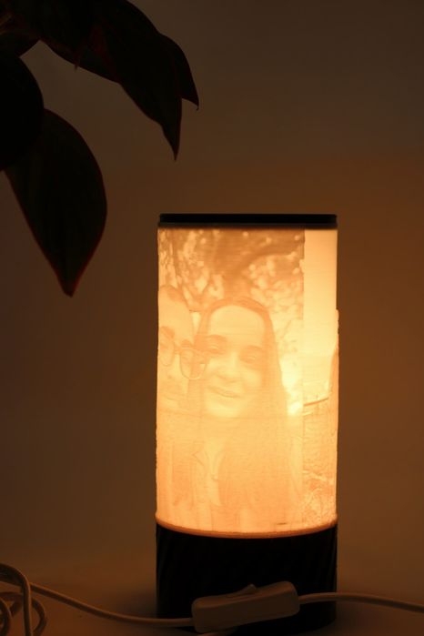 Candeeiro Personalizado com Foto – Iluminação Decorativa e Emocional