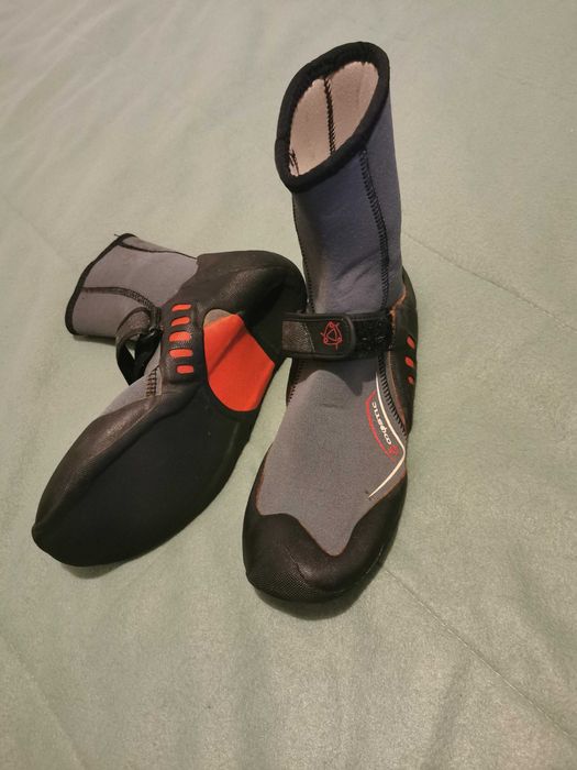 Wetsuit O'neil Mulher tamanho 44 + acessorios