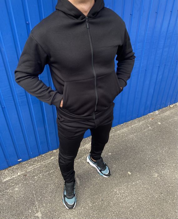 Утеплений спортивний чоловічий костюм