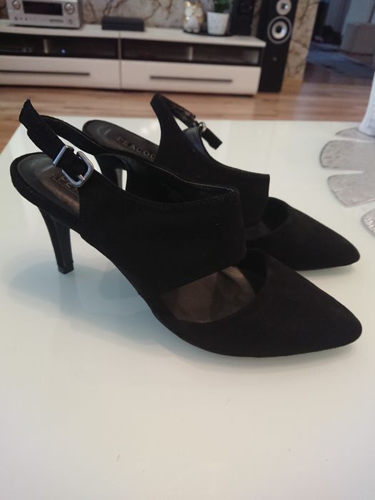 Buty na obcasie zamszowe