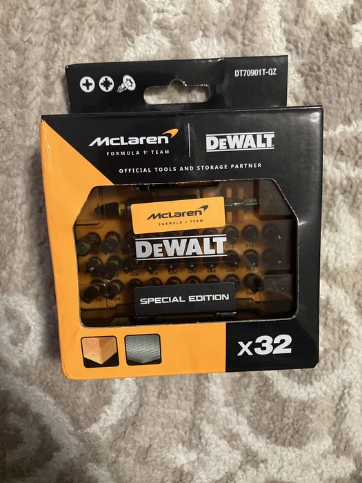 Zestaw bitów DeWalt McLaren DT70901T-WZ