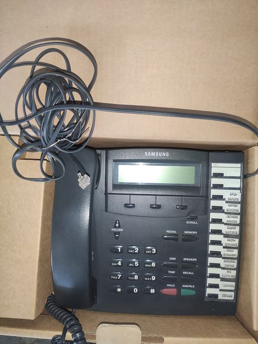 Телефонна система Samsung dcs lcd 24b