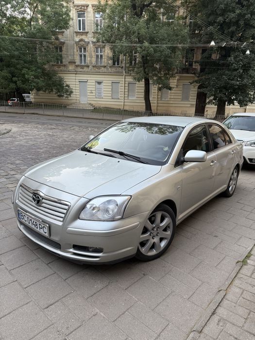 Продам Тойота Авенсис 2003