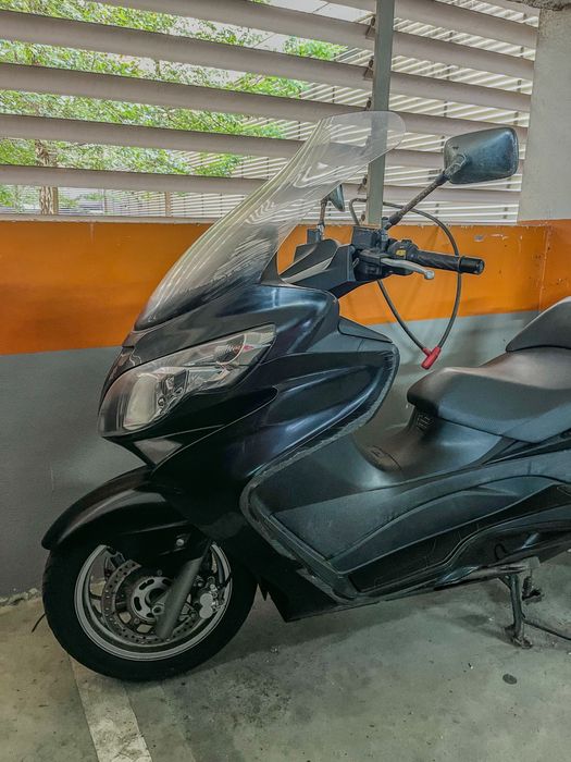Suzuki Burgman 400