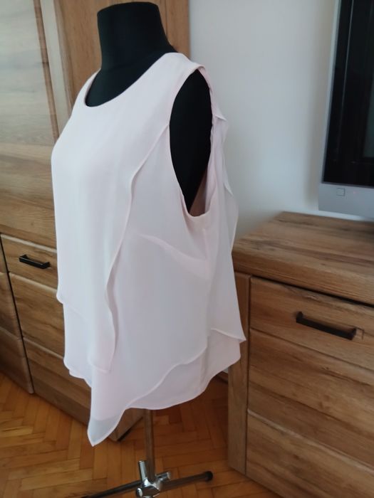 Rozowa luźna  bluzka  Calvin  Klein 44