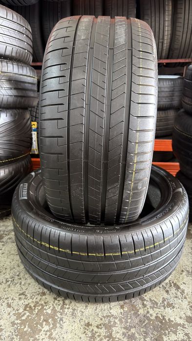 Pneus 315/35r21 Pirelli PZero* com 90% de piso