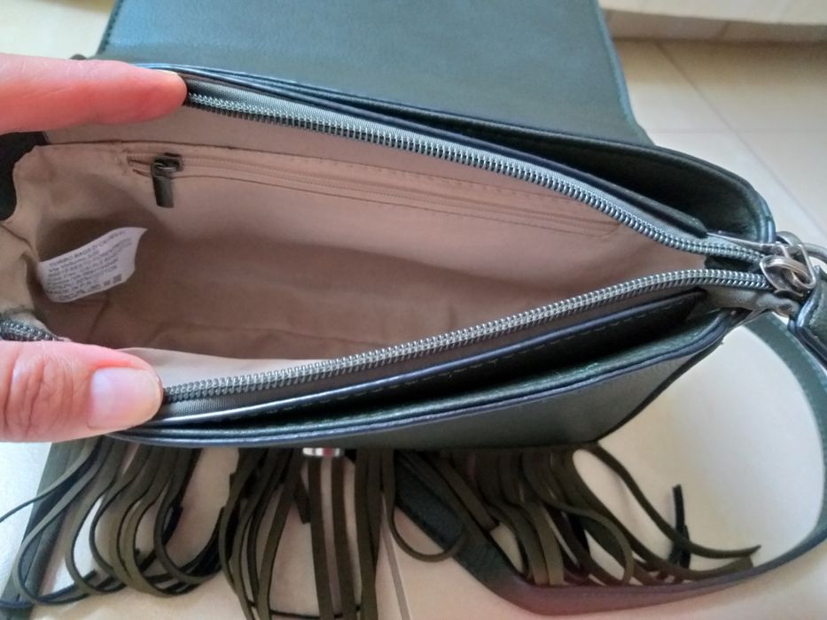 Torebka ciemna zieleń frędzle