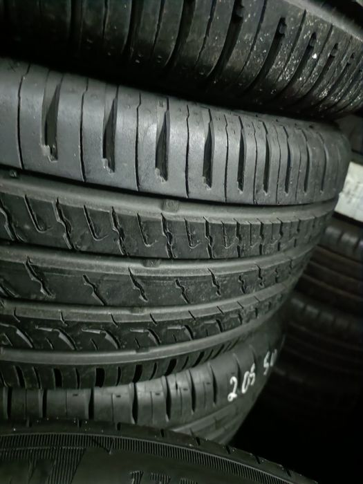 Pneus  205/50/16