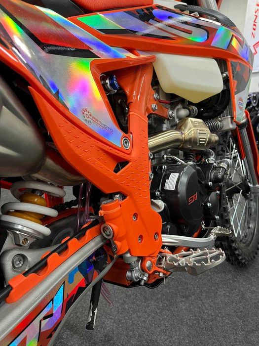 Мотоцикл STN V8 Enduro