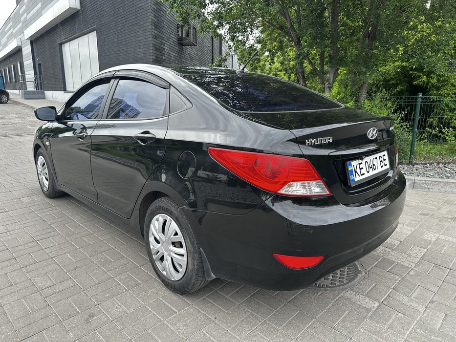 Hyundai Accent 2013 газ-бензин