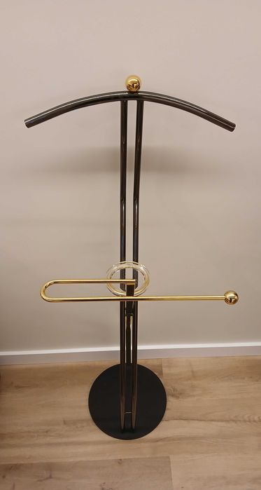 Cabide de Pé Moderno de Metal