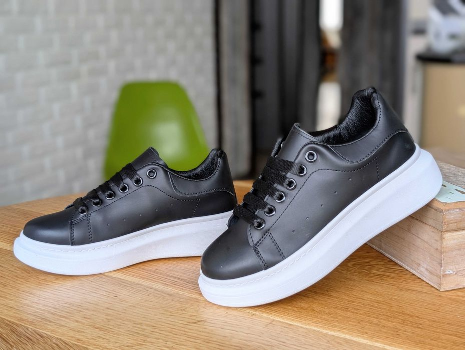 Жіночі кросівки кеди МАКВІН натуральна шкіра.Женские кроссовки маквины