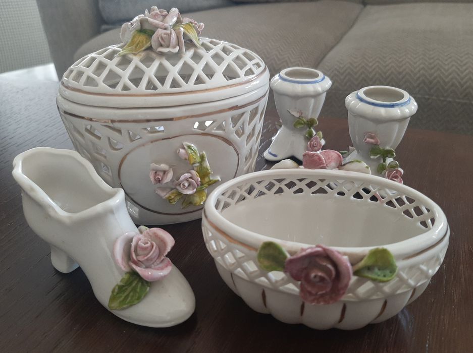 Ażurowy zestaw porcelanowy - 5 el.