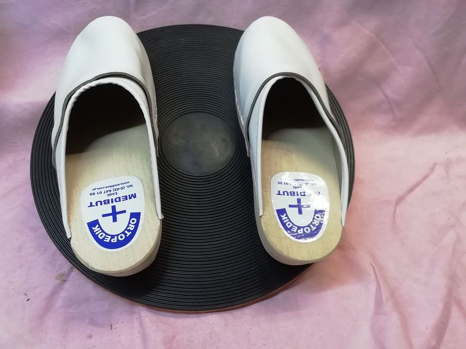 Dysk leczniczy do rehabilitacji nóg.