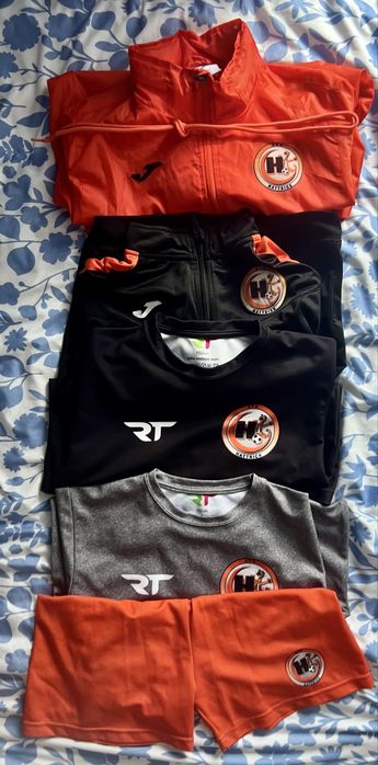 Komplet ubrań sportowych hattrick