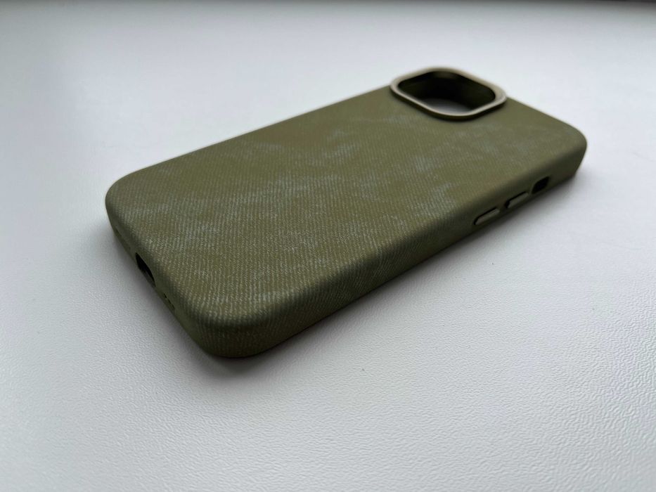 Магнітний чохол для телефону iPhone 13 / iPhone 14