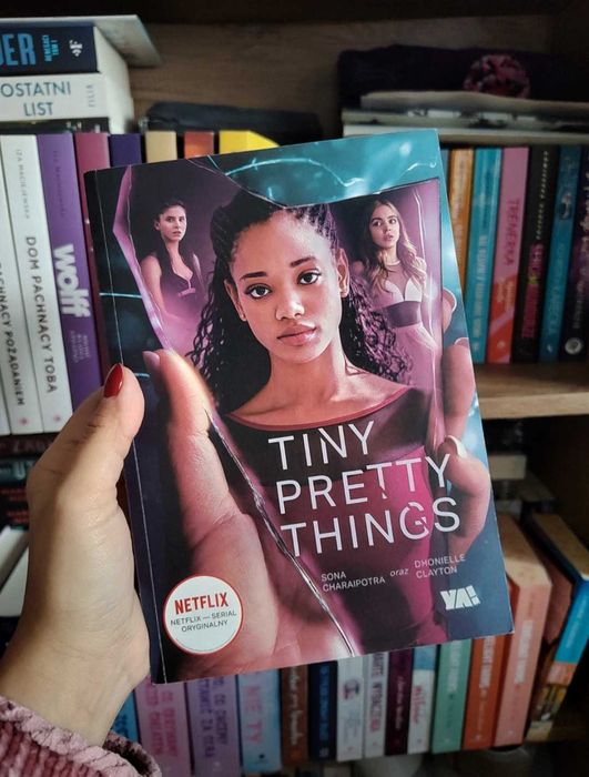 Tiny Pretty Things