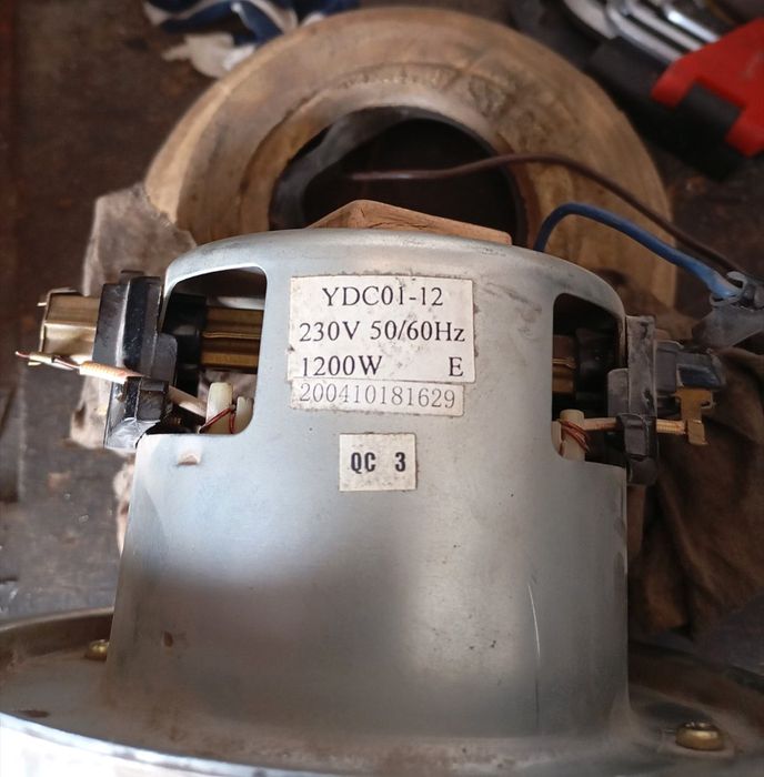 Двигун для Пилососа