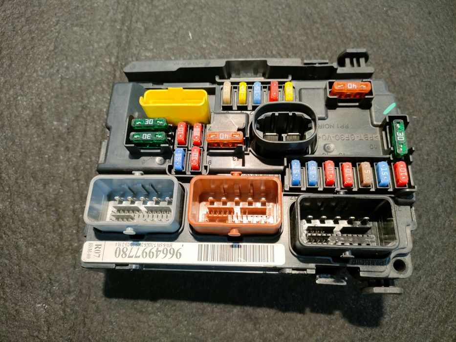 Citroen Peugeot moduł BSM-R07