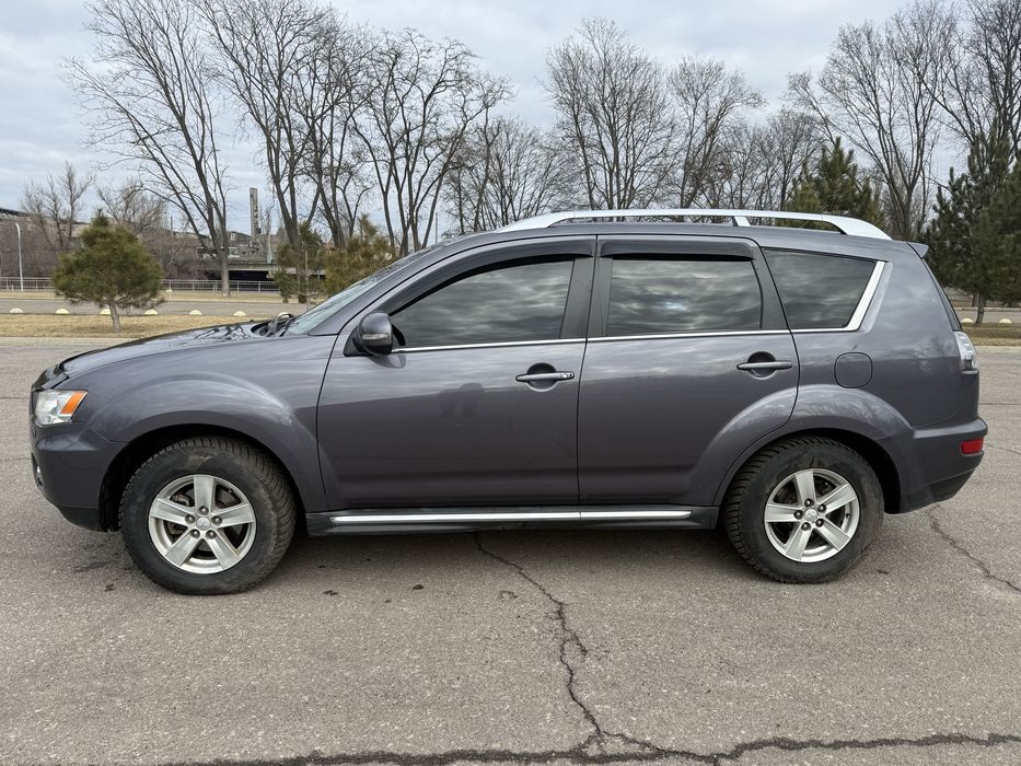 Мицубиси Аутлендер Mitsubishi Outlander XL 2,0 TDI