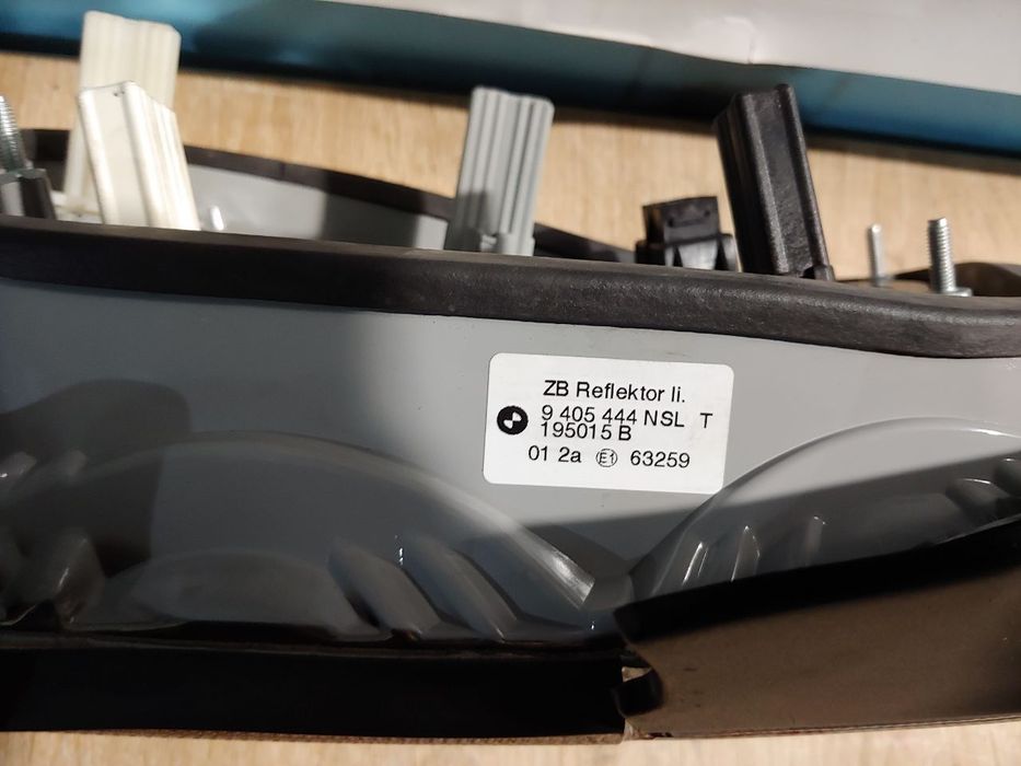 Продається задній лівий фонарь BMW E36