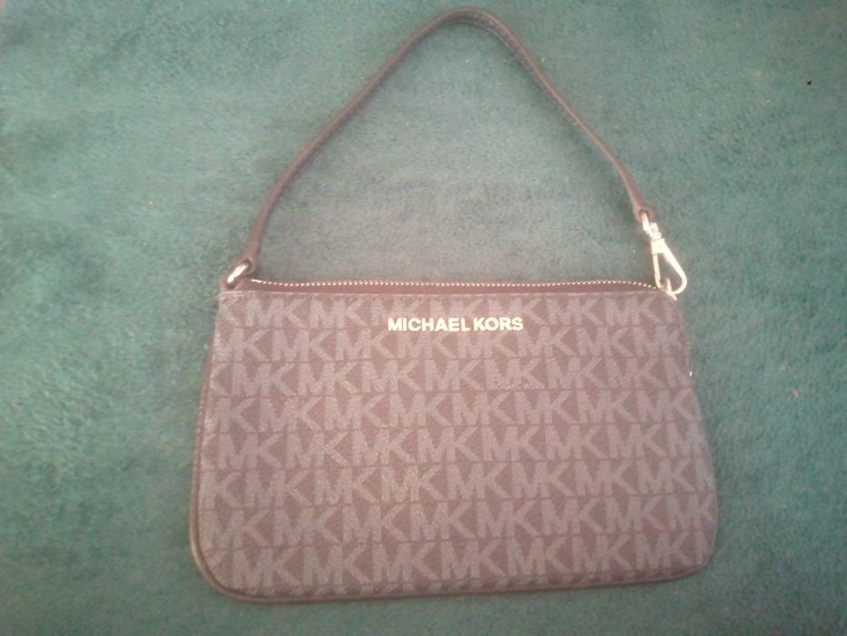 Клатч Michael Kors оригінал
750 грн