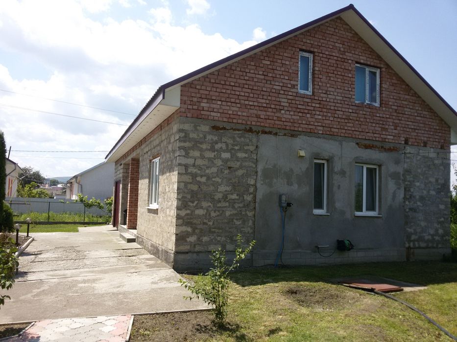 Будинок в с.Мамаївці, Чернівецька обл.