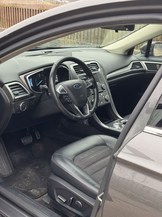 Ford Fusion 2017 рік 2.0 гібрид