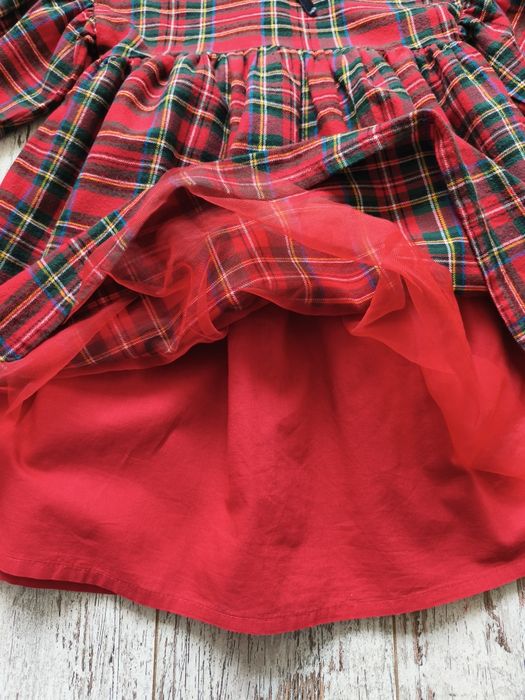 Дитячі плаття для дівчинки на 5-6 рочків