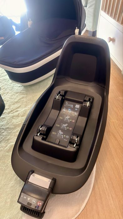Carrinho Quinny Rachel Zoe Edição Limitada + Alcofa + Ovinho + Base Isofix – Completo