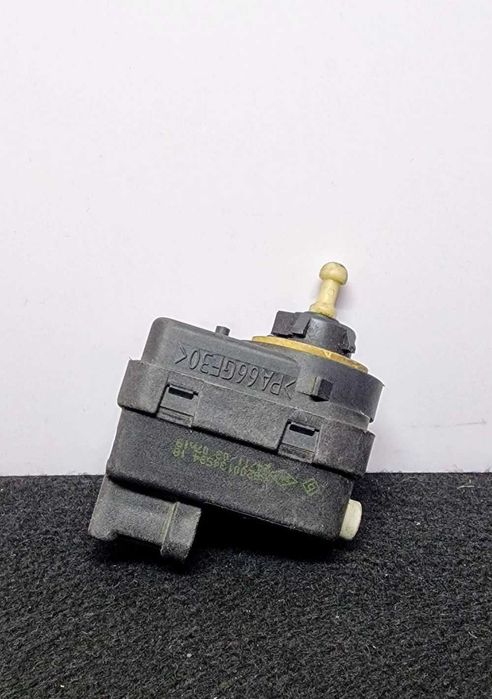 Nivelador de Ótica S8200134594 - RENAULT MEGANE II