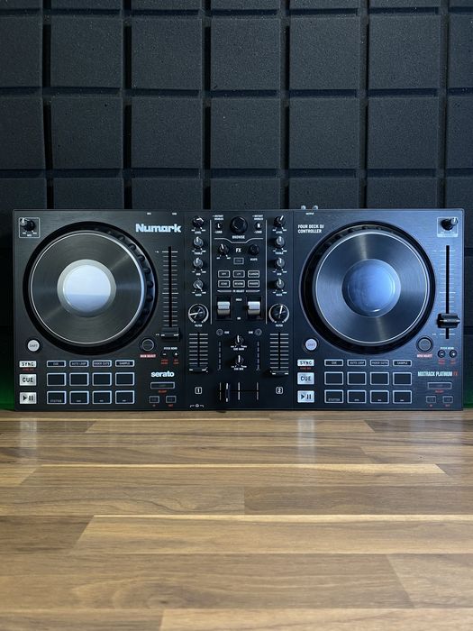 Numark MixTrack Platinum FX (Доставим курьером - БЕСПЛАТНО!)
