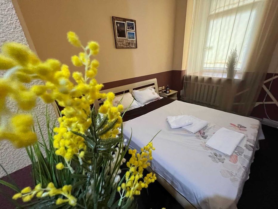 1к Центр Номер у готелі подобово метро Олімпійська Жилянська 48