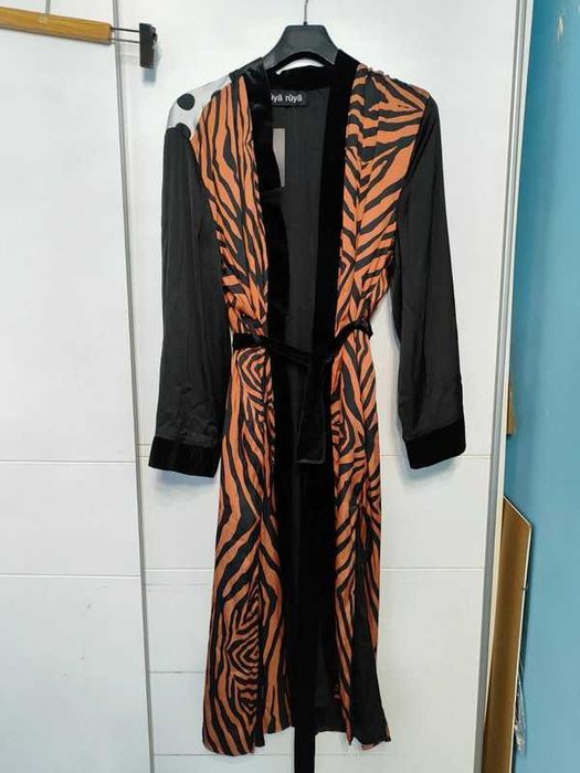 Ruya ruya śliczny satynowy szlafrok l