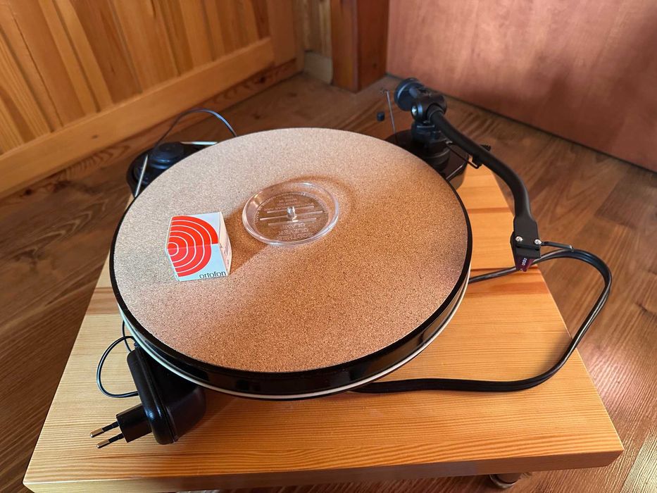 Gramofon Pro-Ject RPM 1.3 Genie - czarny - cały zestaw