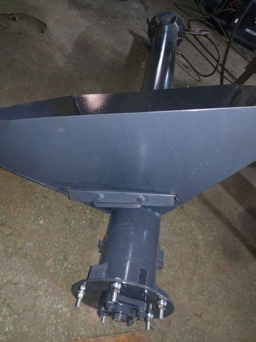 Шнековий навантажувач (погрузчик) зерна