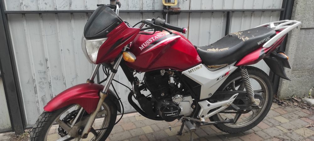 Продам  мотоцикл мустанг 150
