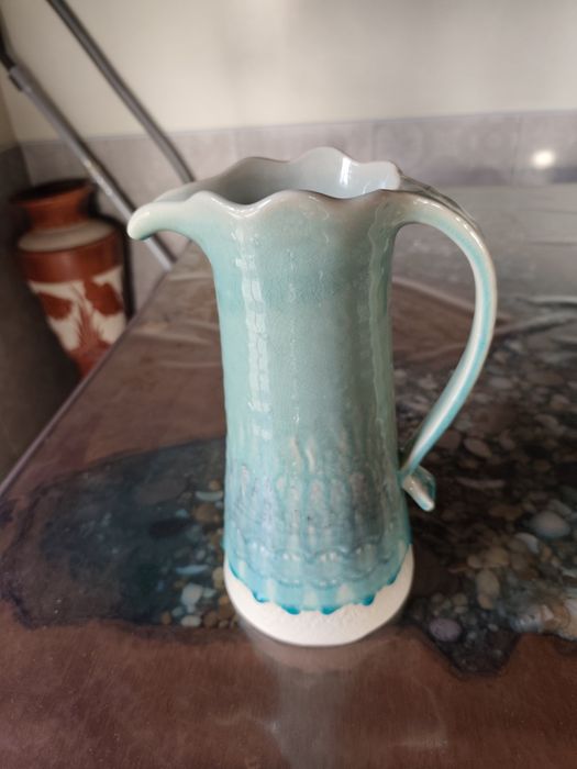 Jarro e taça em louça