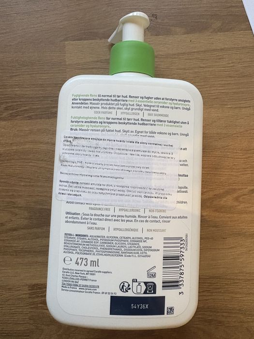 CeraVe - hydrating cleasner emulsja do mycia twarzy