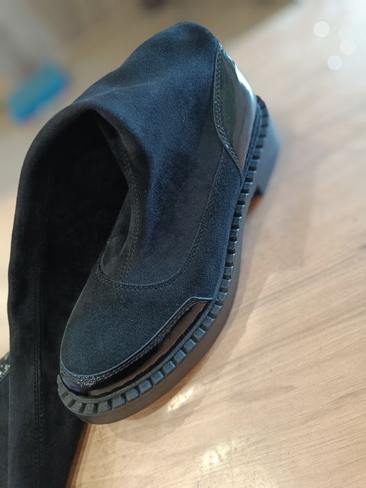 Продаються нові сапожки