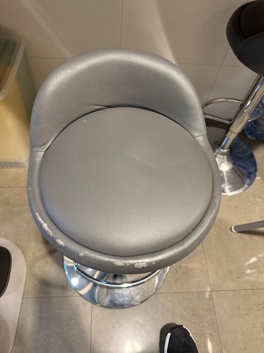 2 Bancos de cozinha 30€