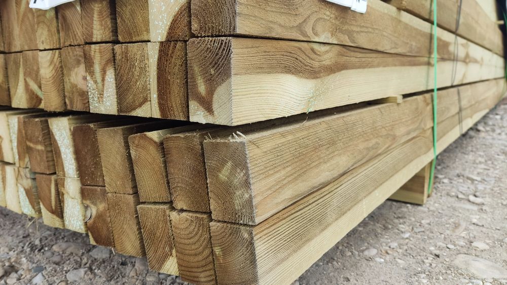 Tarcica sosna świerk kantówka strugana słupki C14 C24 konstrukcyjn