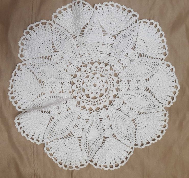 Салфетки хлопок вязаные крючком декор скатерть