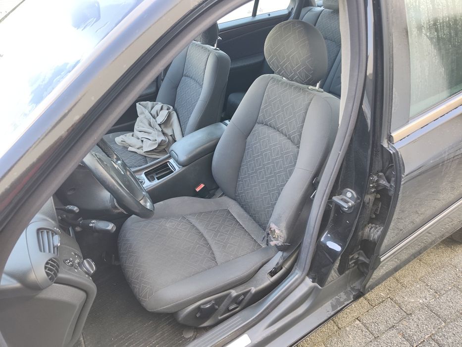 Mercedes-Benz C 220 — fotografia 5