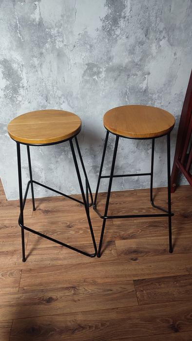 Krzesła barowe w bardzo dobrym stanie