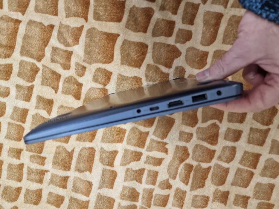 Asus Vivobook R410U/Full IPS/Соrе™ i7-8550U/8DDR4/256SSD/GeF MX130 2GB