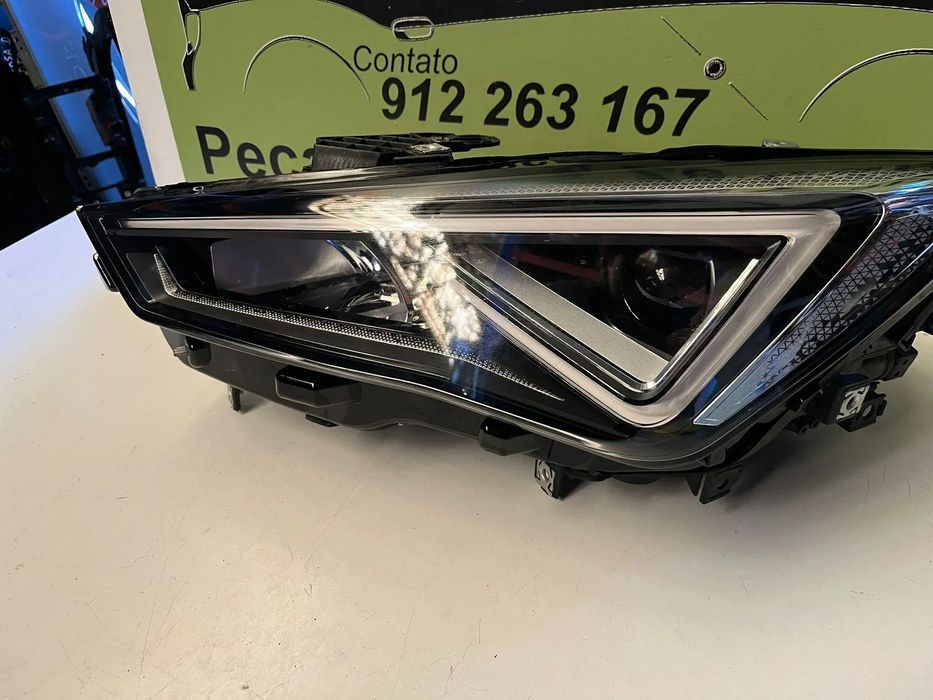 Cupra Formentor FAROL LED ESQUERDO - FF788